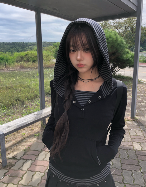 [MODIMOOD] Novin Colour Snap Hood Button T-Shirt