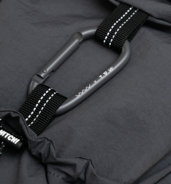 [HITCH] HITCH x mmo Backpack (085) (Charcoal)