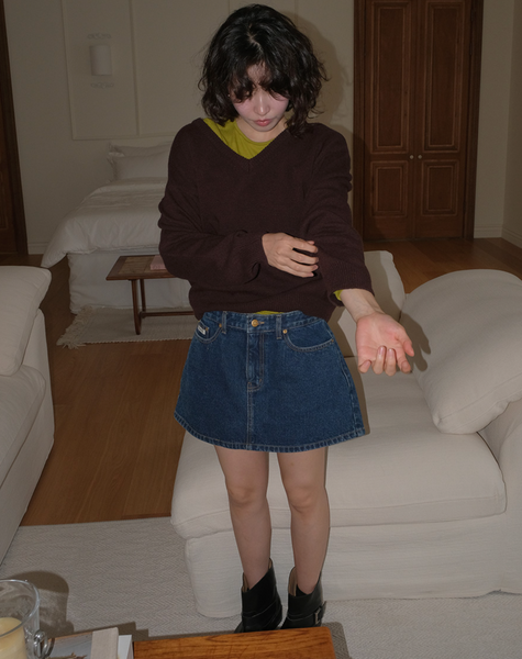 [FROM BEGINNING][MADE] Mercy Basic V-Neck Knitwear