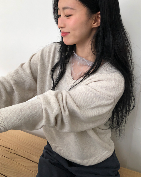 [FROM BEGINNING][MADE] Mercy Basic V-Neck Knitwear