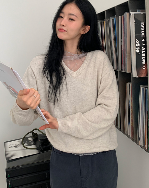 [FROM BEGINNING][MADE] Mercy Basic V-Neck Knitwear