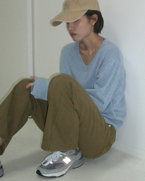 [FROM BEGINNING][MADE] Mercy Basic V-Neck Knitwear