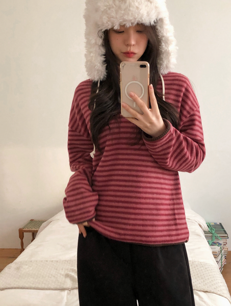 [SHOPPERLAND] Thick Stripe V-neck Napping Long-Sleeved T-shirt