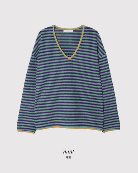 [SHOPPERLAND] Thick Stripe V-neck Napping Long-Sleeved T-shirt