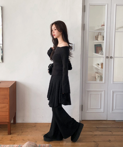 [SHOPPERLAND] Punching Lace Unbalanced Layered Mini Skirt