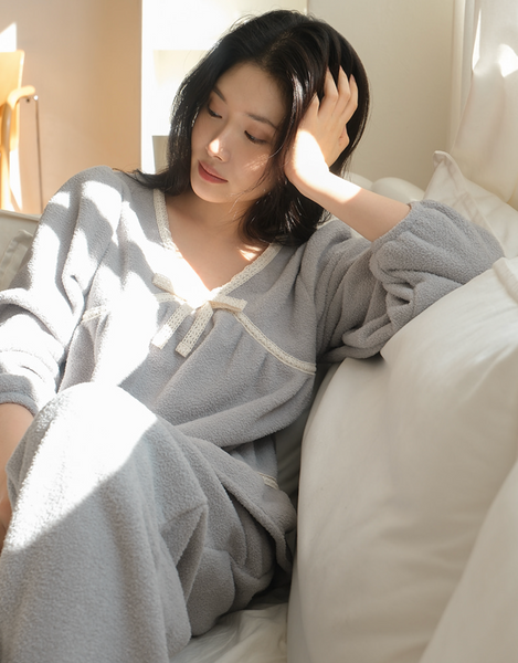 [Juuneedu] Rouny Lace Fleece Pyjamas Set