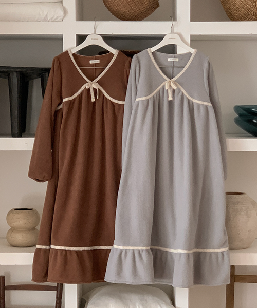 [Juuneedu] Rouny Lace Fleece Pyjamas Set