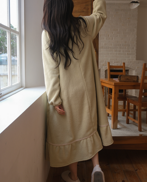 [Juuneedu] Rouny Lace Fleece Pyjamas Set