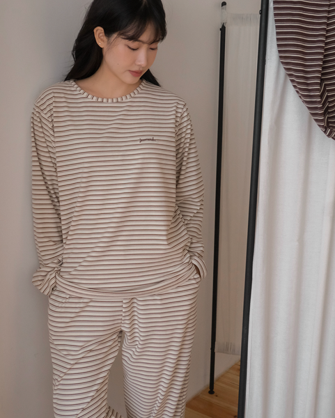 [Juuneedu] Toffee Nut Stripe Embroidery Pyjamas Set