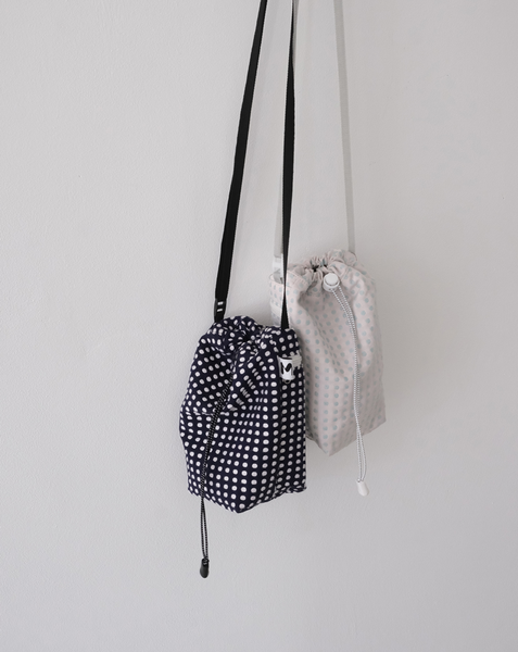 [MINMIN] 2Pockets Mini Bag Navy Dot