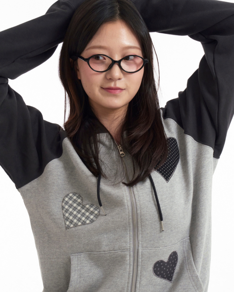 [ROGIN N ROSIE] Divided Heart Patch Hood Zip Up Charcoal