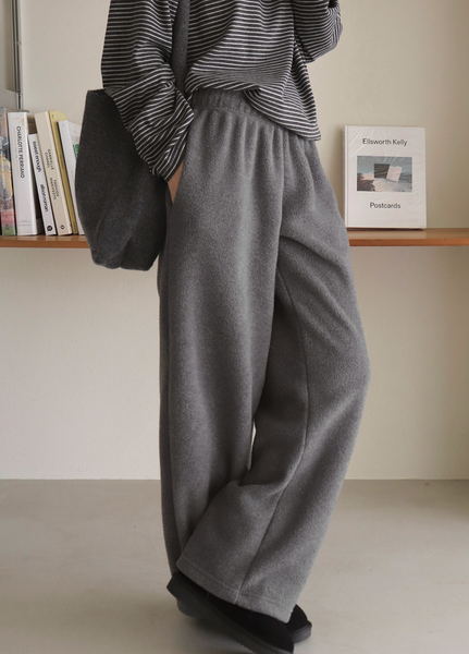 [SLOWAND] Winter Hug Fleece Training Pants