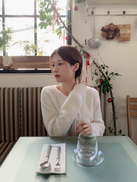 [SLOWAND] Ribbon Strap Fur Cardigan