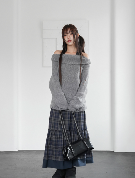[BINARY01] Damage Off-Shoulder Knitwear