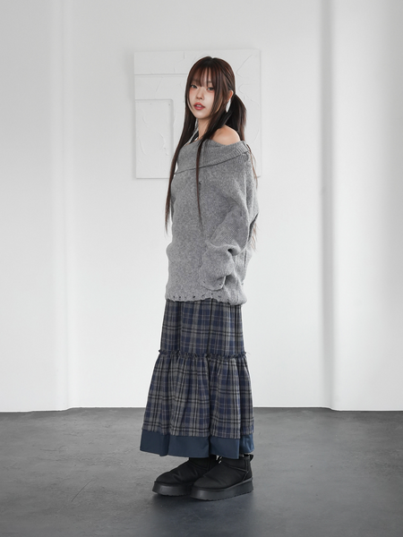 [BINARY01] Damage Off-Shoulder Knitwear