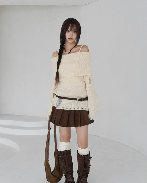 [BINARY01] Damage Off-Shoulder Knitwear