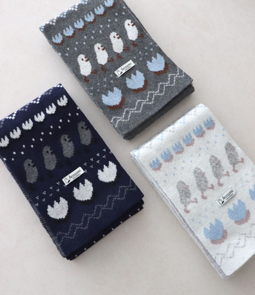 [hozumi] Seiho Cat Cashmere Scarf (Navy)