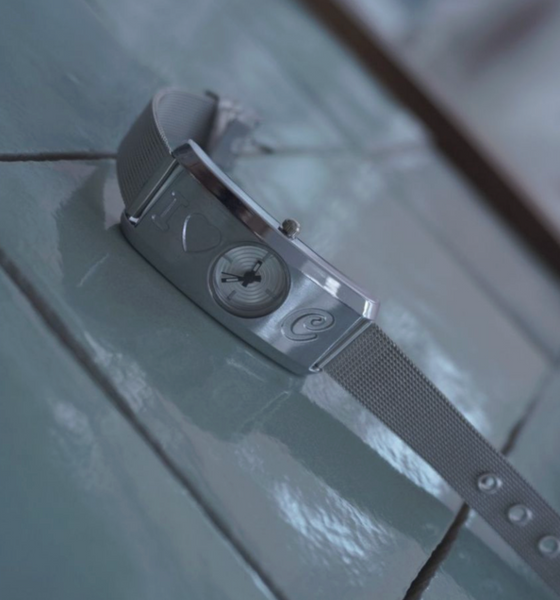 [eee space] LOVE E Watch