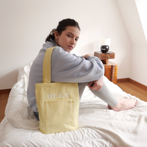 [mucu and ebony] m.a.e Our Logo Bag (Lemon Yellow)