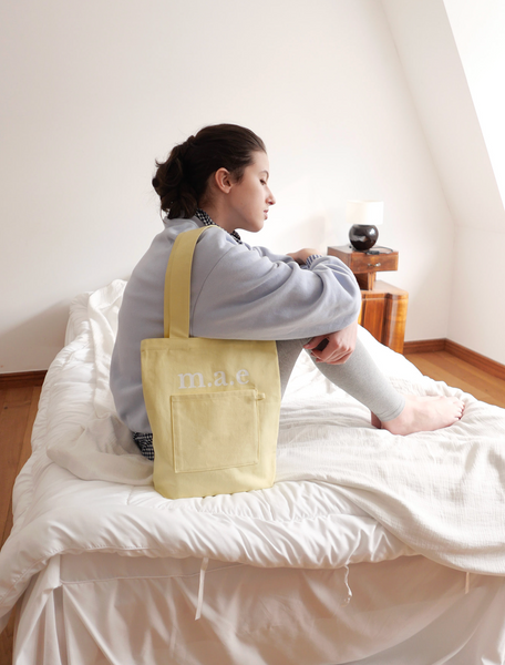 [mucu and ebony] m.a.e Our Logo Bag (Lemon Yellow)