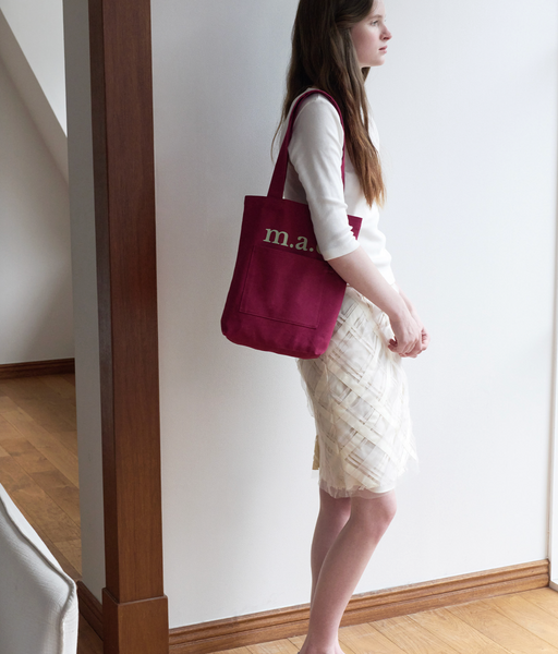 [mucu and ebony] m.a.e Our Logo Bag (Grape)