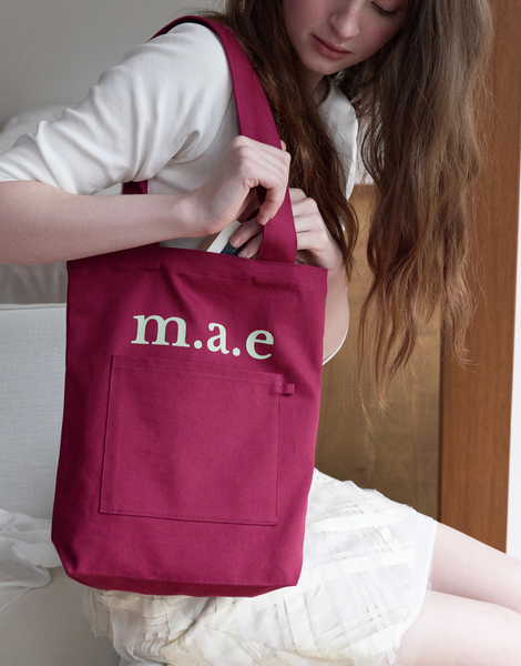 [mucu and ebony] m.a.e Our Logo Bag (Grape)
