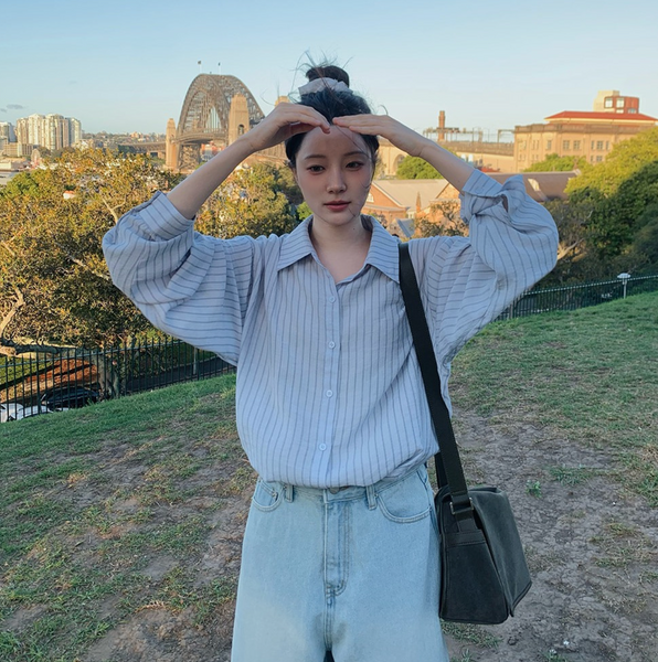 [SLOWAND] Blue Like Thin Fit Stripe Shirt