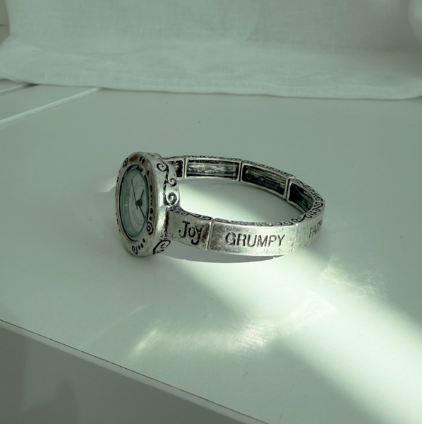 [Grumpy Stuff] Shabby Spiral Letter Watch