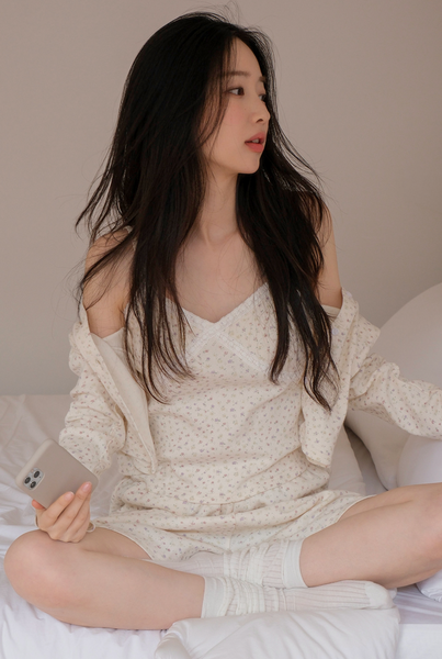 [Juuneedu] Sage Flower Camisole Pyjamas Set