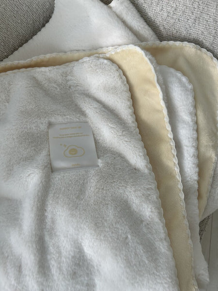 [skyfolio] Two Tone FUR Blankets