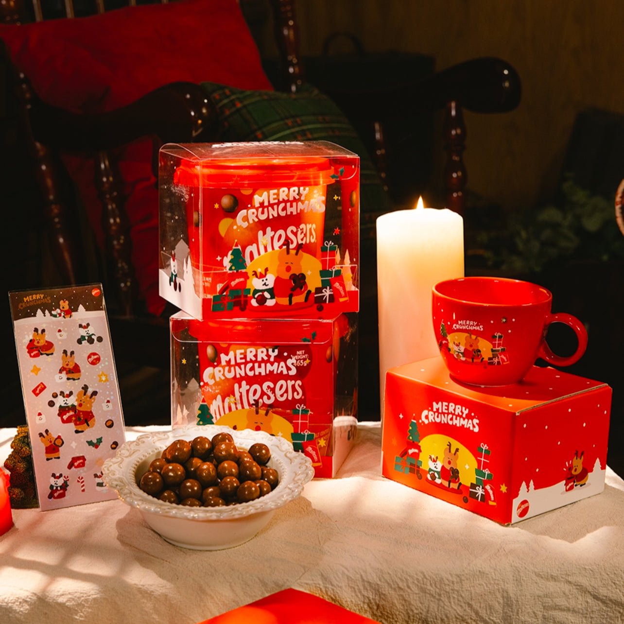 [Dinotaeng x Maltesers] Merry Crunchmas! Gift Box Collection