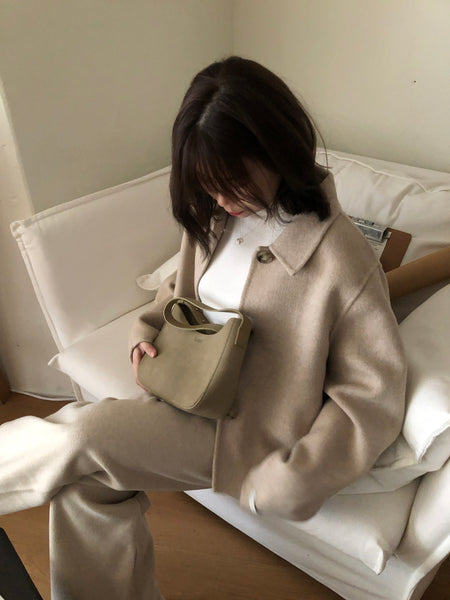 50% OFF!! (現貨) - ♡ o'pparel ♡ 90% Wool Short Handmade Coat