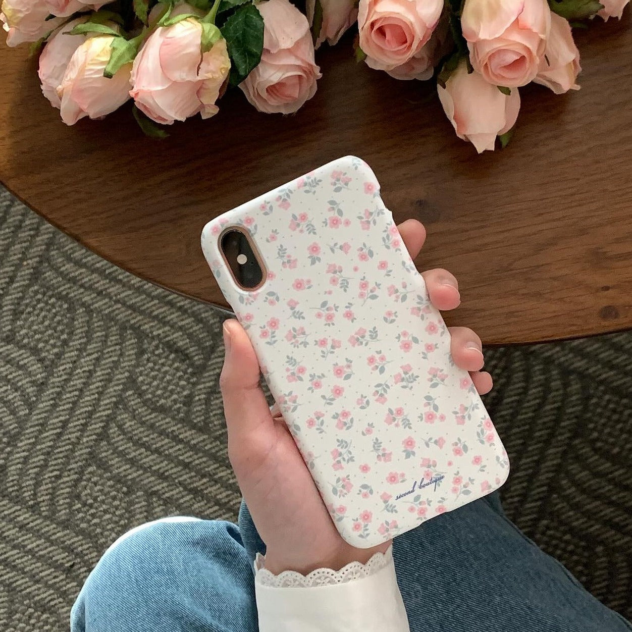 [second boutique] Vintage Flower Cream Hard Phone Case