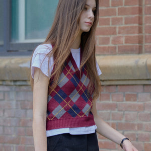 [Letter from Moon][Holiday Edition] Halter-Neck Argyle Wool Vest ( Burgundy )