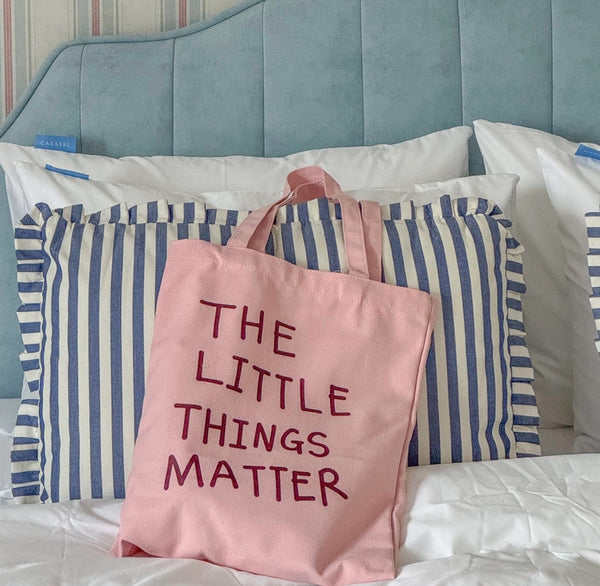 [liberte] The Little Things Matter Tote Bag | 文青風英文手寫帆布袋 (4色)
