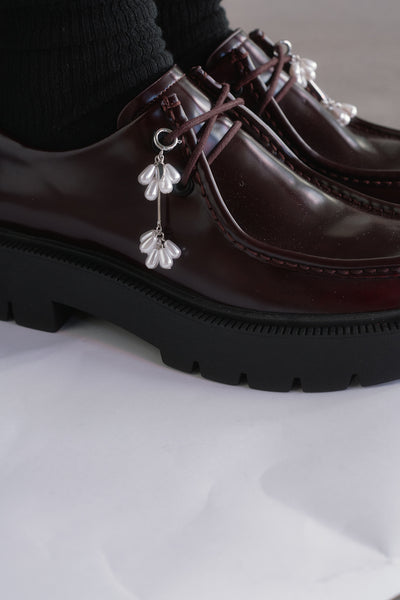 [MONDAY EDITION] Teardrop Pearl Flower Shoelace Charms (Set)