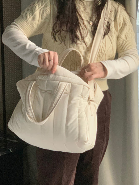 [OLIVET] Padded Cross Bag (White) (Pre-order)
