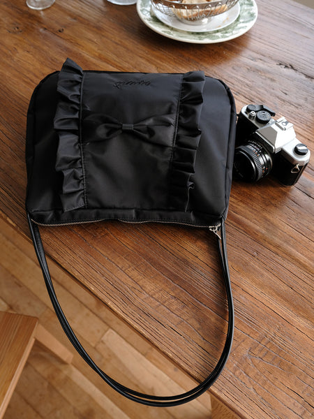 [ovuni] CLASSIC RUFFLE BAG (Black Nylon)