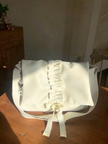 [ovuni] RUFFLE ENVELOPE BAG IVORY
