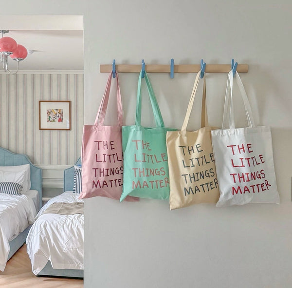 [liberte] The Little Things Matter Tote Bag | 文青風英文手寫帆布袋 (4色)