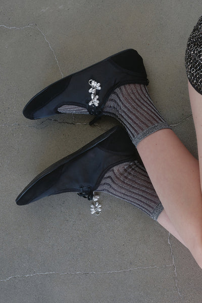 [MONDAY EDITION] Teardrop Pearl Flower Shoelace Charms (Set)