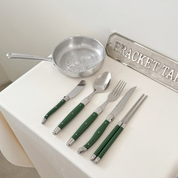 [Bracket Table] Green Royal Cutlery