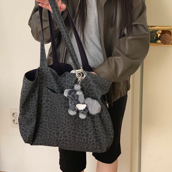 [olivet] Suede Reversible Bag (Grey Leopard) | 雙面麂皮灰豹紋托特包
