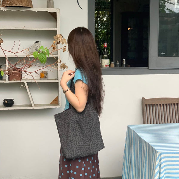 [olivet] Suede Reversible Bag (Grey Leopard) | 雙面麂皮灰豹紋托特包