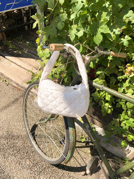 [ovuni] QUILTED HOBO BAG - SATIN IVORY