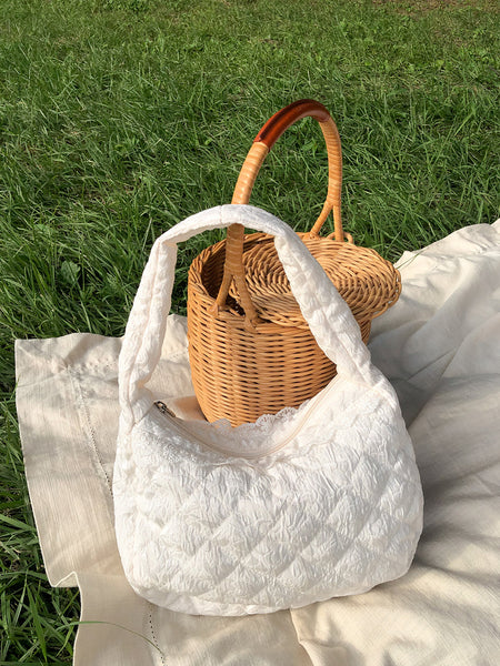 [ovuni] QUILTED HOBO BAG - SATIN IVORY