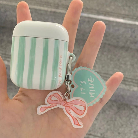 [Loumoi] Green Letter Airpods Case