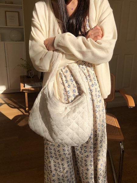 [ovuni] QUILTED HOBO BAG - SATIN IVORY