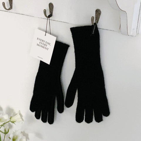 [Mademoment] Basic Wool Touch Black Gloves