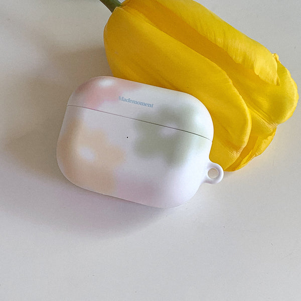 [Mademoment] Soft Flower Design AirPods Case